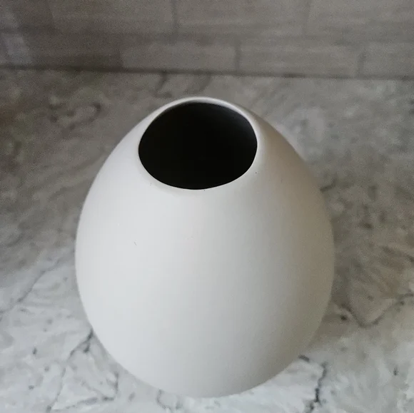 West Elm Organic Ceramic Taupe Bud Vase - Picture 6 of 8